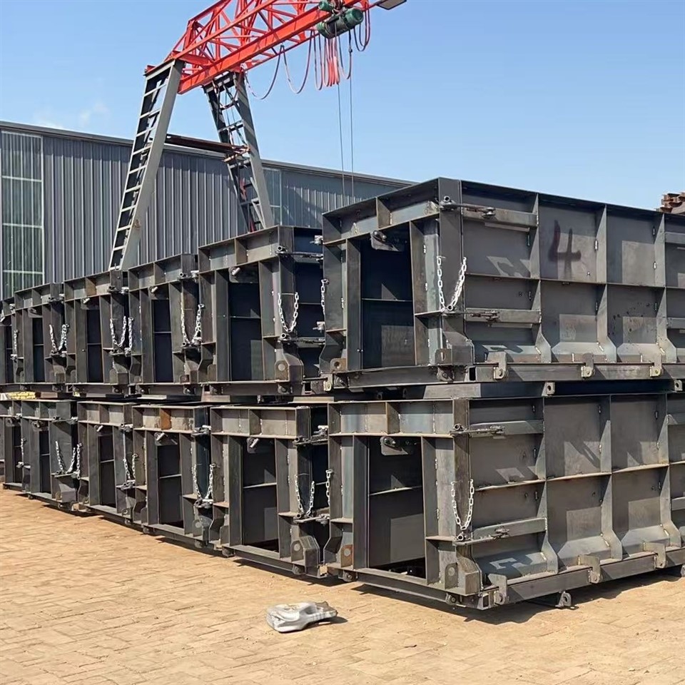 แม่พิมพ์ร่องลึกเหล็ก